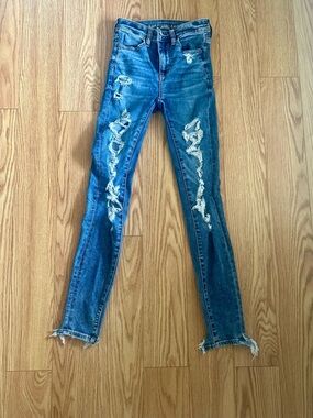 American Eagle Outfitters Distressed Skinny Jeans - Blue